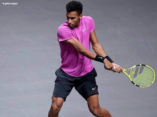 Tampil Perkasa, Felix Auger Aliassime Jejakkan Kaki Di Semifinal Cologne