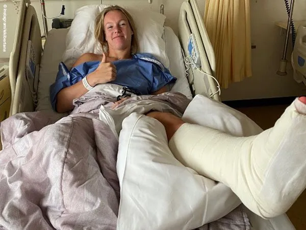 Awal musim 2021 Kiki Bertens terganggu setelah ia membutuhkan waktu lama untuk pulih dari operasi