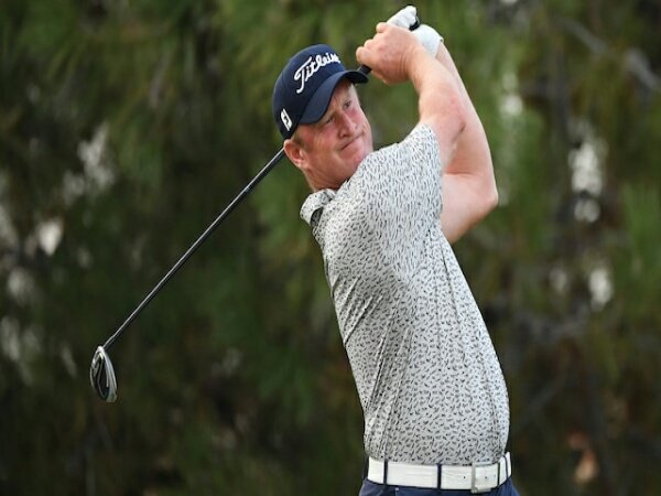 Jamie Donaldson Pimpin Klasemen Cyprus Showdown Sebelum Ditangguhkan