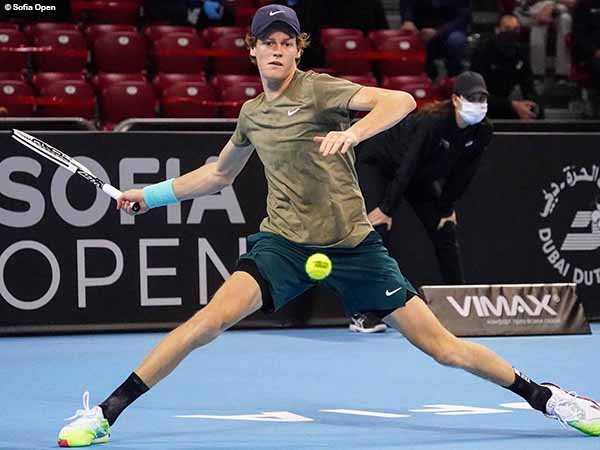 Lolos Ke Final Sofia Open, Jannik Sinner Cetak Sejarah