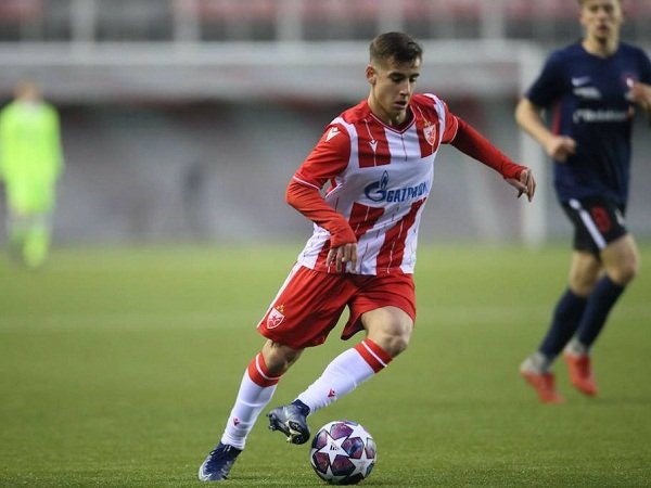 Milan Ingin Bajak Playmaker Red Star, Andrija Radulovic?