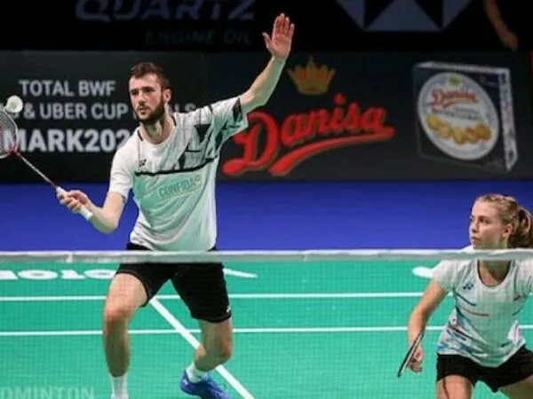 Adam Hall, Pemain skotlandia Penggemar Hendra Setiawan