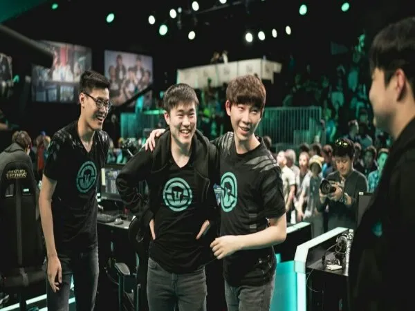 ESDL Resmi Bekrjasama dengan Immortals Gaming Club