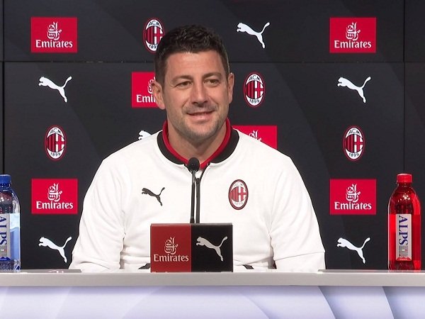 Borera Ungkap Strategi Komunikasi dengan Pioli Saat Milan Tantang Napoli