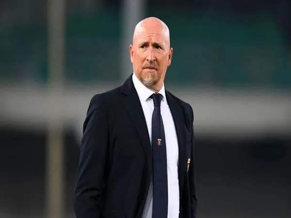 Pelatih Genoa yaitu Rolando Maran, kecewa berat timnya dikalahkan oleh Udinese pada laga Serie A pekan kedelapan dini hari tadi (23/11) / via EPA