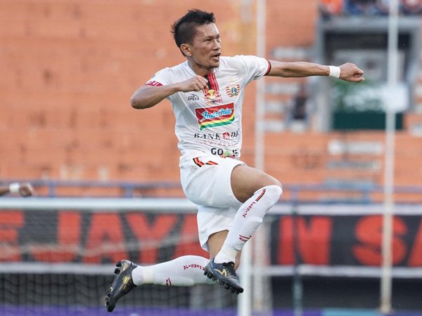 Ismed Sofyan Jalani Profesi Sebagai Pelatih Persija Soccer School
