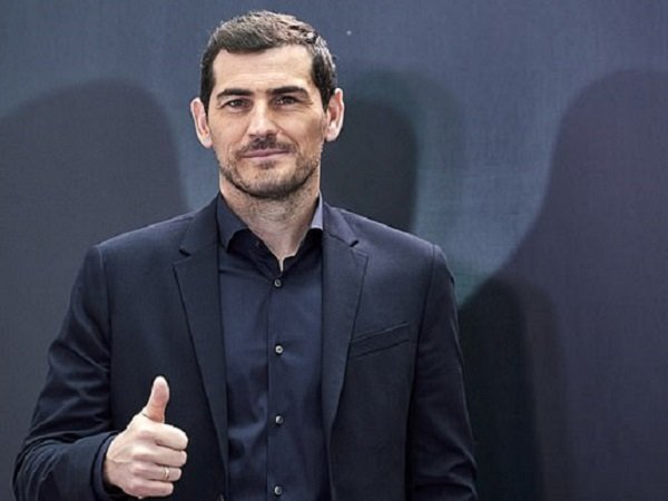 Iker Casillas Berikan Dukungan untuk Zinedine Zidane