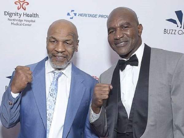 Evander Holyfield: Sepertinya Trilogi dengan Tyson Bakal Terwujud
