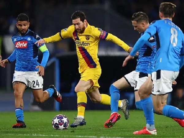 Lionel Messi disarankan gabung Napoli untuk hormati Diego Maradona.