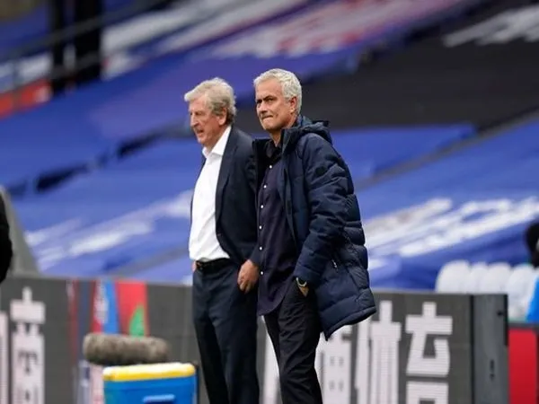 Hodgson dan Mourinho