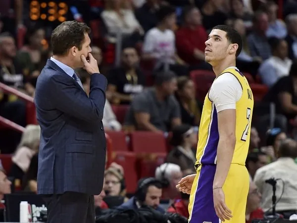 LaVar Ball kecewa dengan kepemimpinan Luke Walton saat asuh anaknya di Lakers.