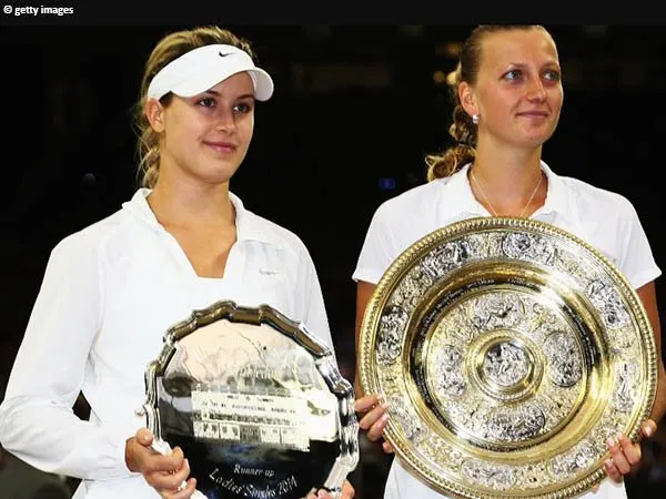 Eugenie Bouchard [kiri] kalah dari Petra Kvitova [kanan] di final Wimbledon 2014