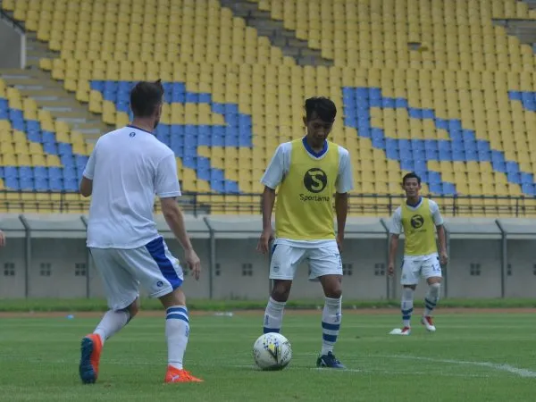 Beckham Putra Nugraha ketika berlatih bersama Persib