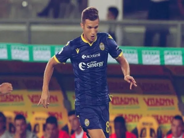 Lazio mengincar Darko Lazovic