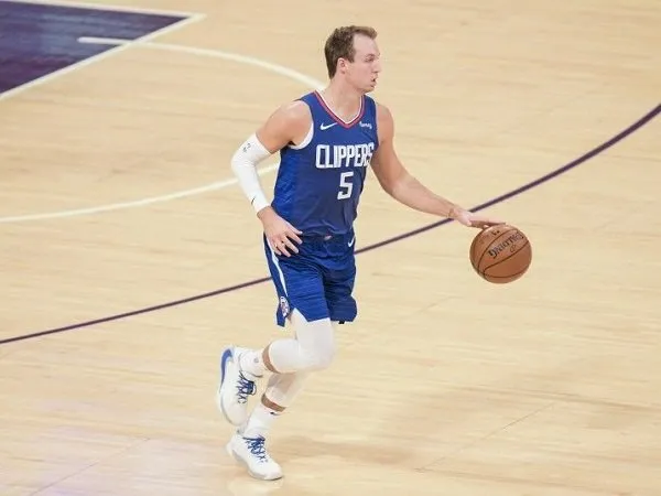 Los Angeles Clippers perpanjang kontrak Luke Kennard selama 4 tahun.