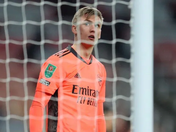 Alex Runarsson melakukan blunder untuk gol Manchester City yang dicetak oleh Riyad Mahrez