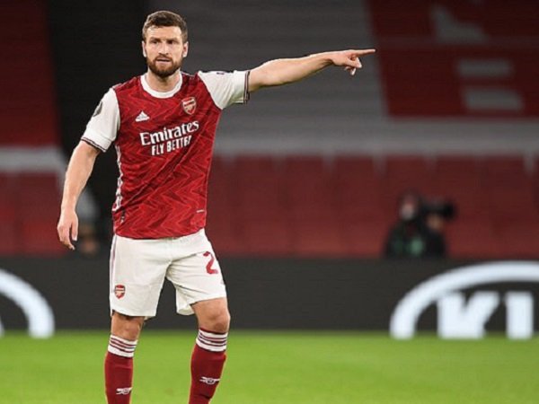 Barcelona Incar Mustafi, Agen: Kami dalam Tahap Negosiasi