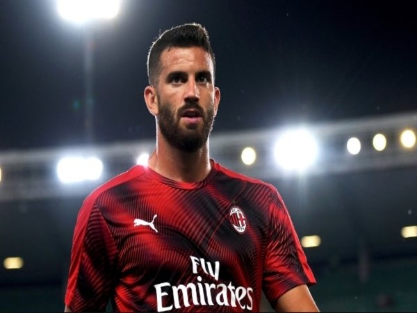 Jarang Main, Dua Bek Ini Siap Tinggalkan AC Milan