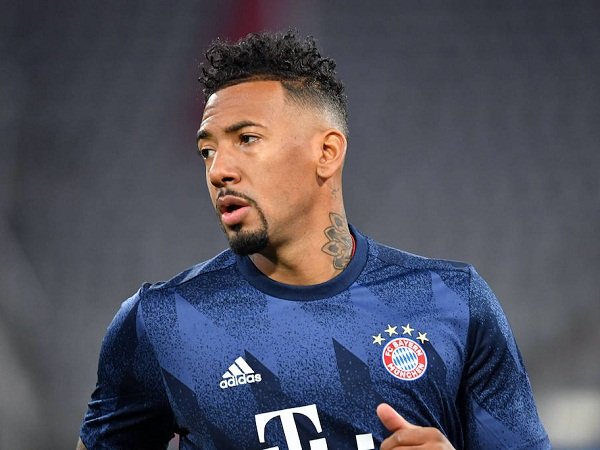 Ingin Boyong Boateng, Milan Bakal Hadapi Dua Rival Serie A