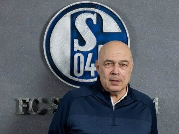 Christian Gross Jadi Pelatih Schalke 04
