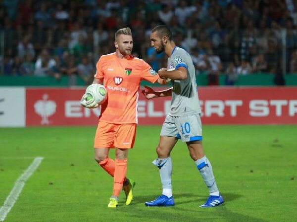 Christian Gross: Nabil Bentaleb tak Masuk Dalam Rencana Untuk Schalke