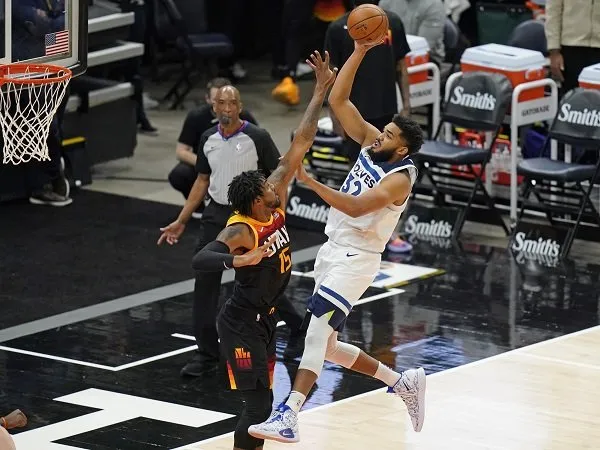 Cedera Karl-Anthony Towns jadi kerugian besar bagi Minnesota Timberwolves.