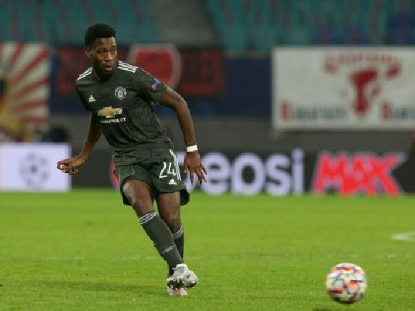 Timothy Fosu-Mensah Tolak Tawaran Kontrak Baru dari Manchester United?