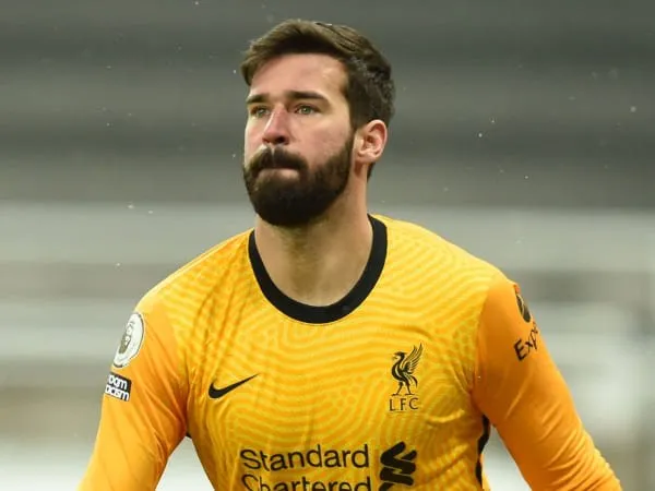 Alisson Tampil Luar Biasa Lawan Newcastle, Milner Berikan Pujian