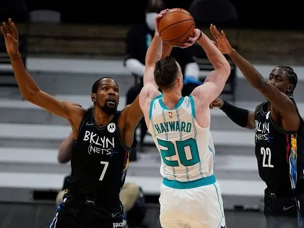 Sektor pertahanan dinilai Isiah Thomas jadi kelemahan utama Brooklyn Nets.