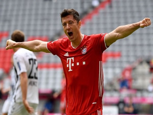 Jelang Duel 16 Besar UCL, Lewandowski Puji Lazio Tim Hebat