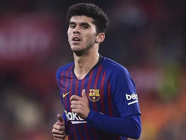 Barcelona resmi untuk pinjamkan Carles Alena. (Images: Getty)