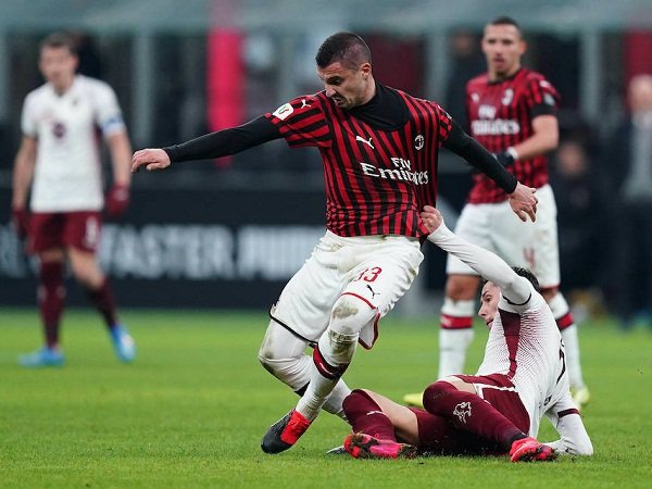 Milan Siap Lepas Krunic, Kandidat Penggantinya Terkuak!