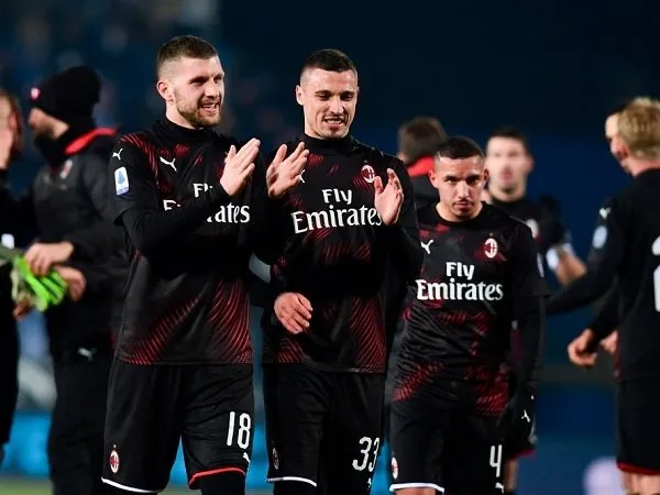 Pioli Minta Milan Pertahankan Krunic