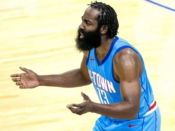 James Harden beberkan situasi tim Houston Rockets yang makin memburuk.