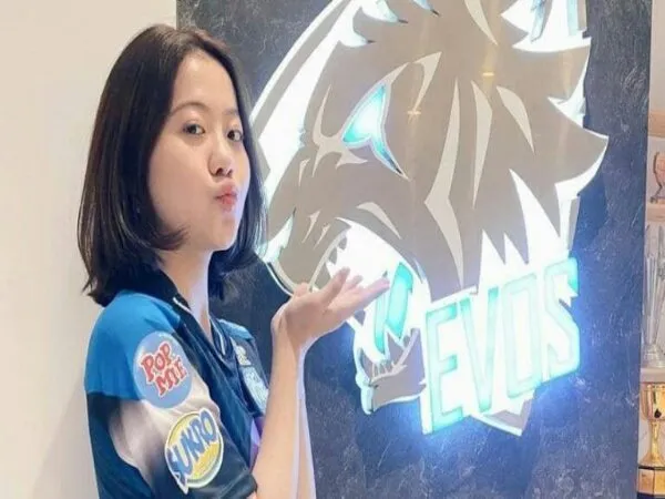 Disebut Absen di WSL Season 2, Funi : Yang Pantas yang Bakal Main