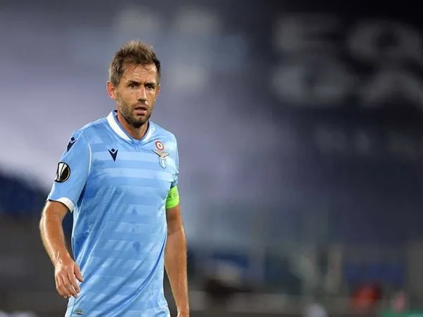 Lazio resmi masukkan kembali Lulic ke daftar skuat Serie A