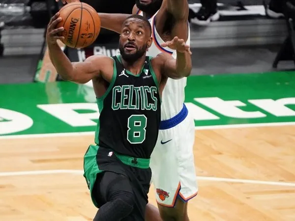 Kemba Walker masih beradaptasi usai alami cedera lutut cukup lama.