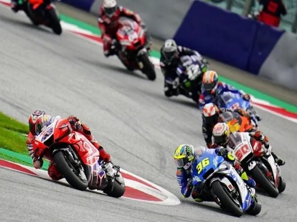 MotoGP revisi jadwal untuk pagelaran musim 2021 mendatang.