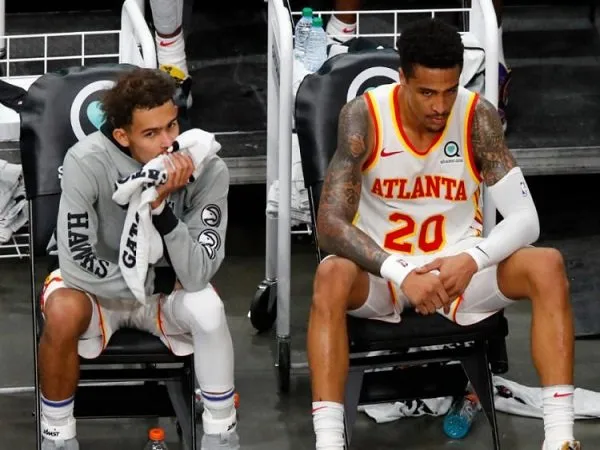Trae Young sebut hubungannya dengan John Collins baik-baik saja.