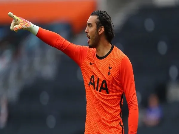 Tottenham resmi lepas Gazzaniga ke Elche