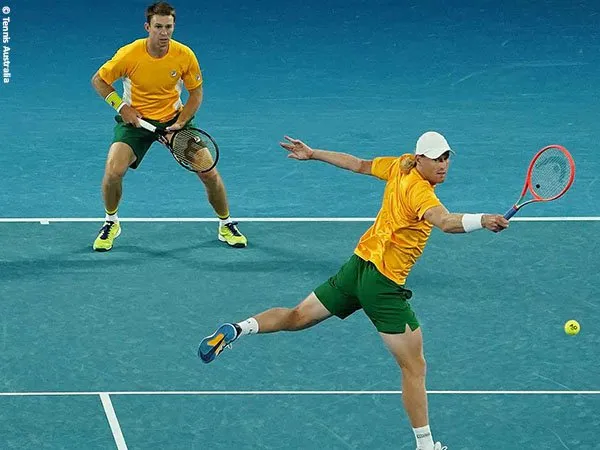 John Peers [kiri] dan Luke Saville [kanan] menangkan laga nomor ganda penentu bagi Australia di ATP Cup 2021