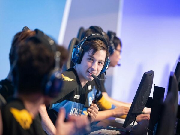 Empat Tahun Lebih Berkarier, McGravy Putuskan Pensiun dari Overwatch