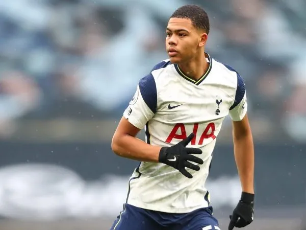 Mourinho berikan kesempatan debut pada Scarlett