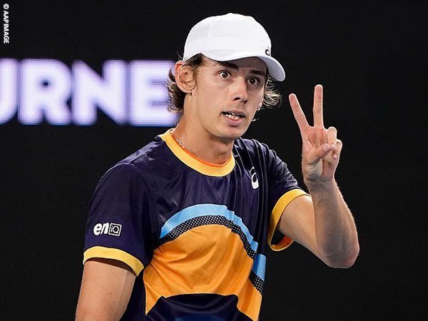 Hasil Australian Open: Alex De Minaur Jumpa Fabio Fognini Di Babak Ketiga