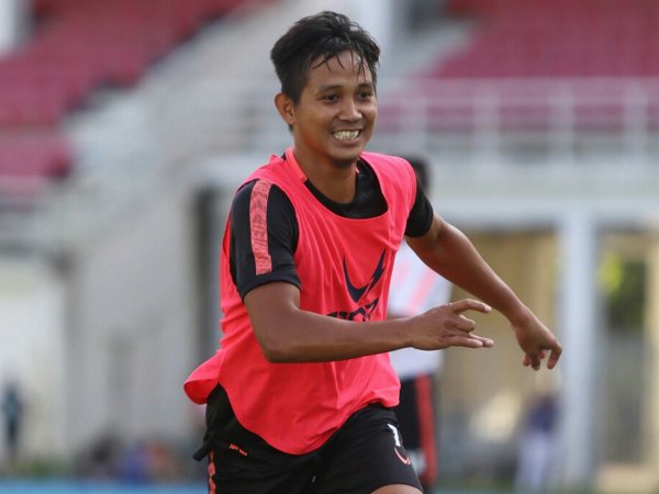 Liga 1 Vakum, Abdul Rahman Asah Kemampuan Bermain Bulu Tangkis