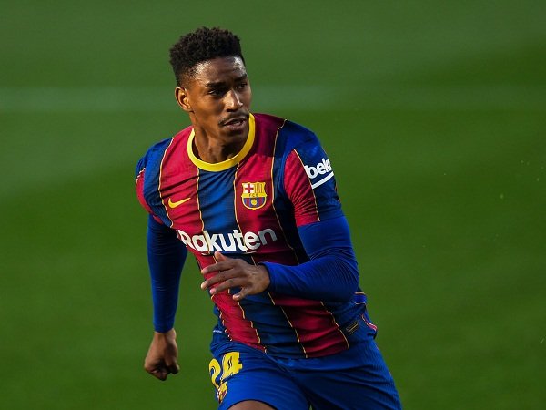 Upaya Milan dan Arsenal Bidik Junior Firpo Berakhir Tangan Kosong