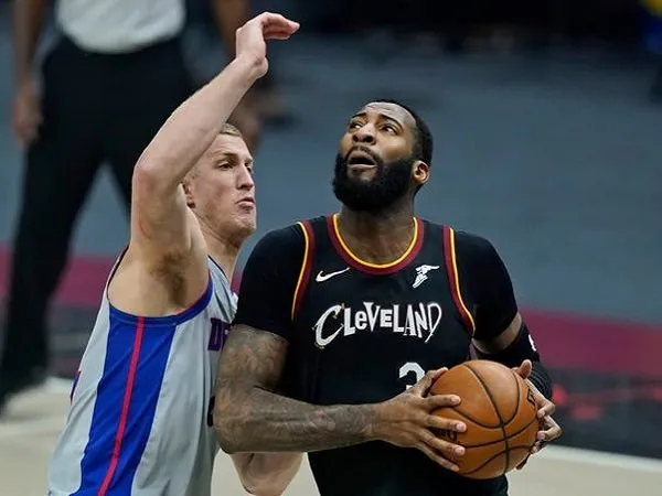 Los Angeles Lakers buka peluang untuk tampung Andre Drummond.