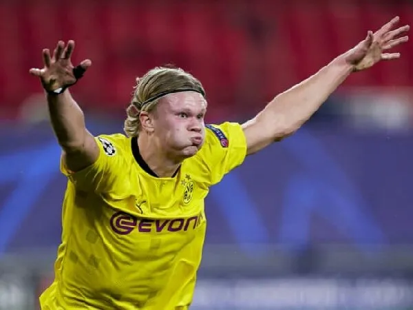 Erling Haaland berterimakasih pada Kylian Mbappe atas brace nya untuk BVB