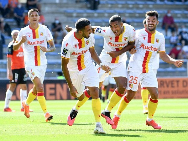 Perkuat Skuat Musim Depan, Milan Pantau Tiga Bintang RC Lens