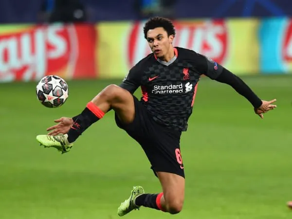 Alexander-Arnold Digambarkan Sebagai Kunci Utama Permainan Liverpool